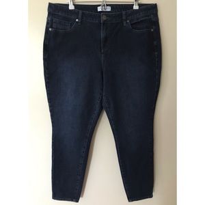 Lane Bryant • 18 • High Rise Ultimate Stretch Skinny Jeans Dark Wash 27” Inseam